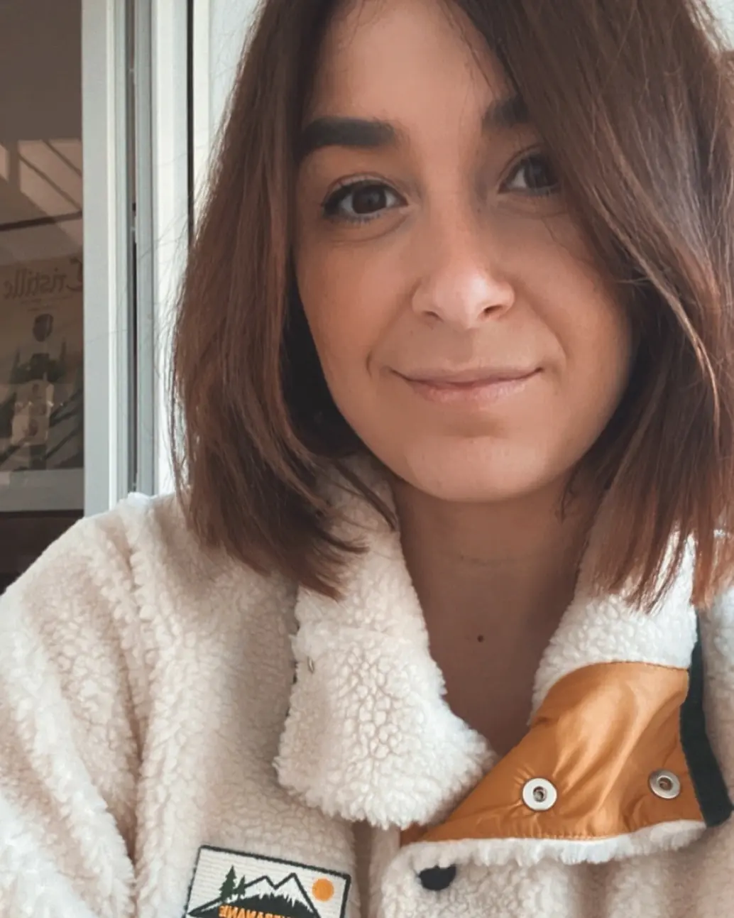 Muse aux Gants Noirs